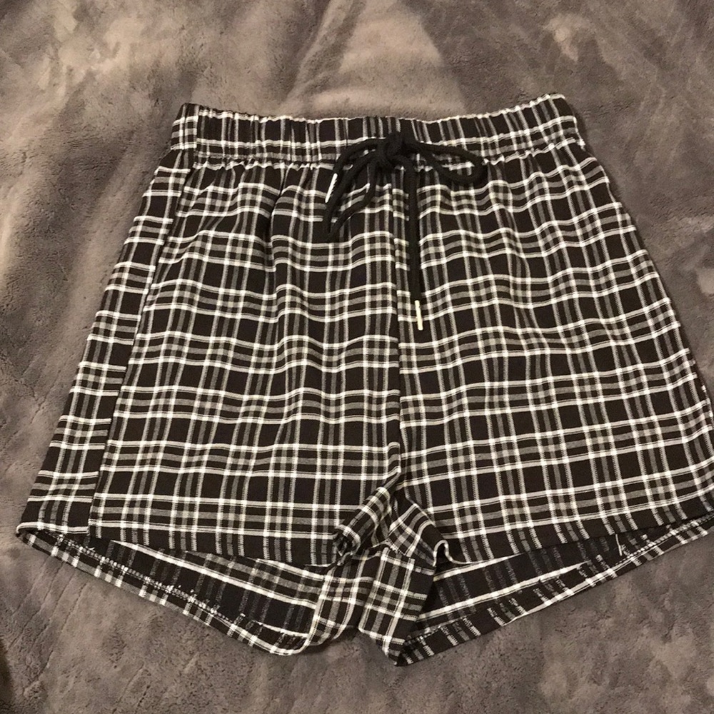 SOLD🍁$5 sale🍁 Plaid lounge shorts